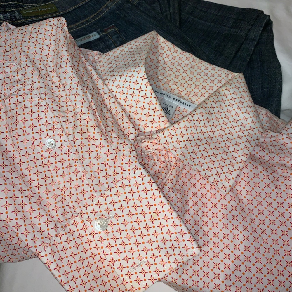 Banana Republic Men’s Orange & White Dress Shirt